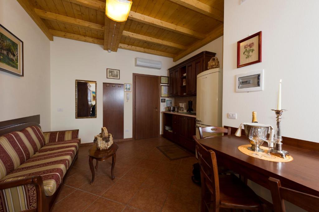 Locanda Ristorante Al Cardellino Bardolino Zimmer foto